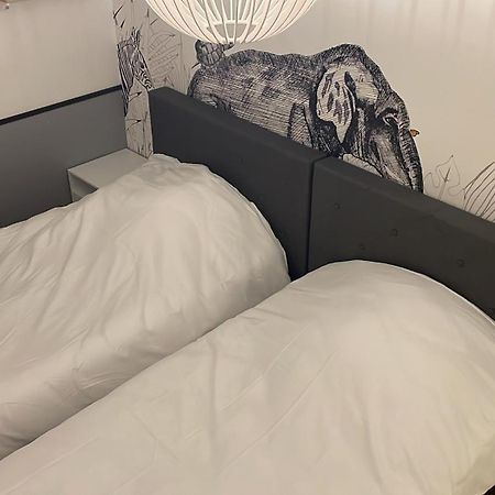 Appartement Luxueux Climatise Avec Terrasse, 6 Couchages - 17Eme Arrondissement De Paris Clichy Ngoại thất bức ảnh